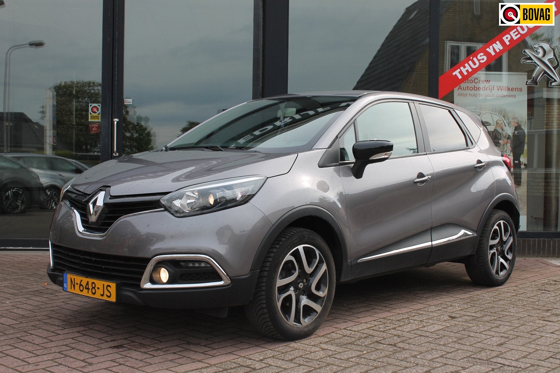 Renault Captur 0.9 TCe Limited Airco/LMV!, Voorwielaandrijving, 898 cc, Startonderbreker, Gebruikt