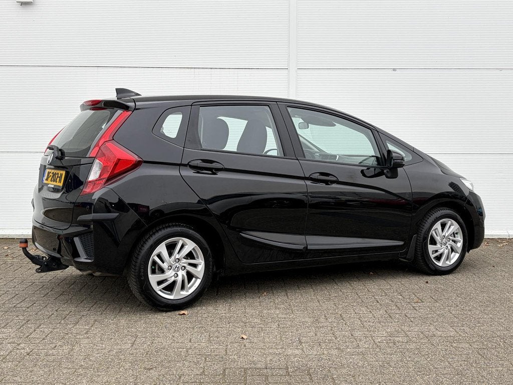 Honda Jazz 1.3 i-VTEC Comfort / Cruise control / Dealer onde, Auto's, Honda, Gebruikt, Euro 6, 4 cilinders, 1070 kg