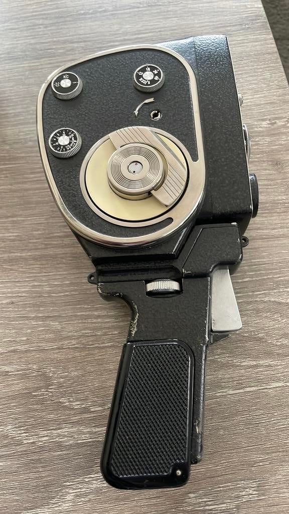 Quarz M 8 mm filmcamera, Ophalen, 1960 tot 1980