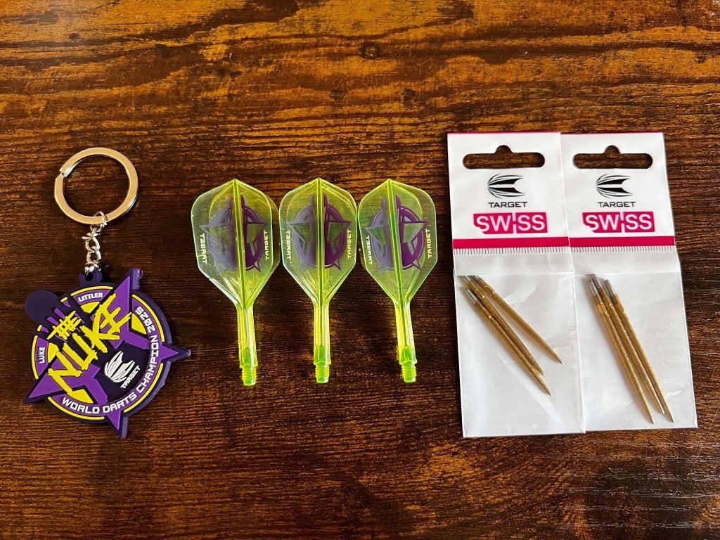 Luke Littler accessory set, Ophalen of Verzenden, Zo goed als nieuw