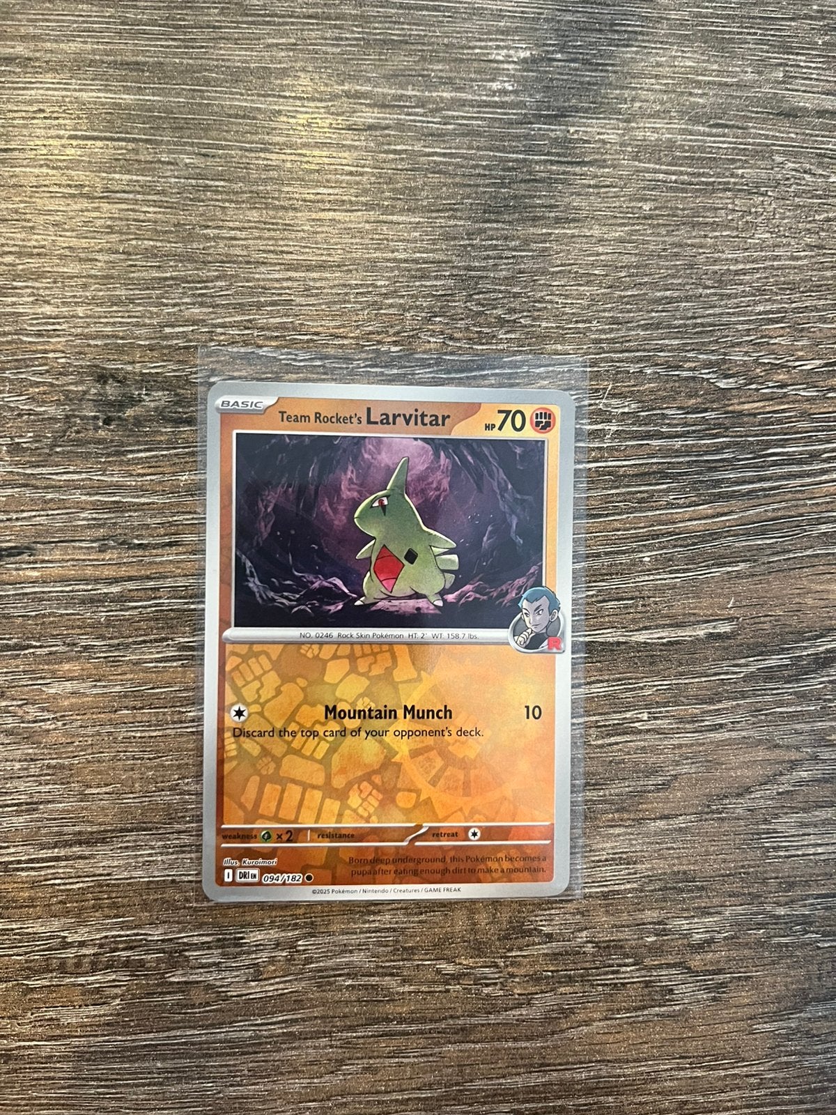 Team Rocket’s Larvitar DRI 094/182 reverse holo, Ophalen of Verzenden, Zo goed als nieuw