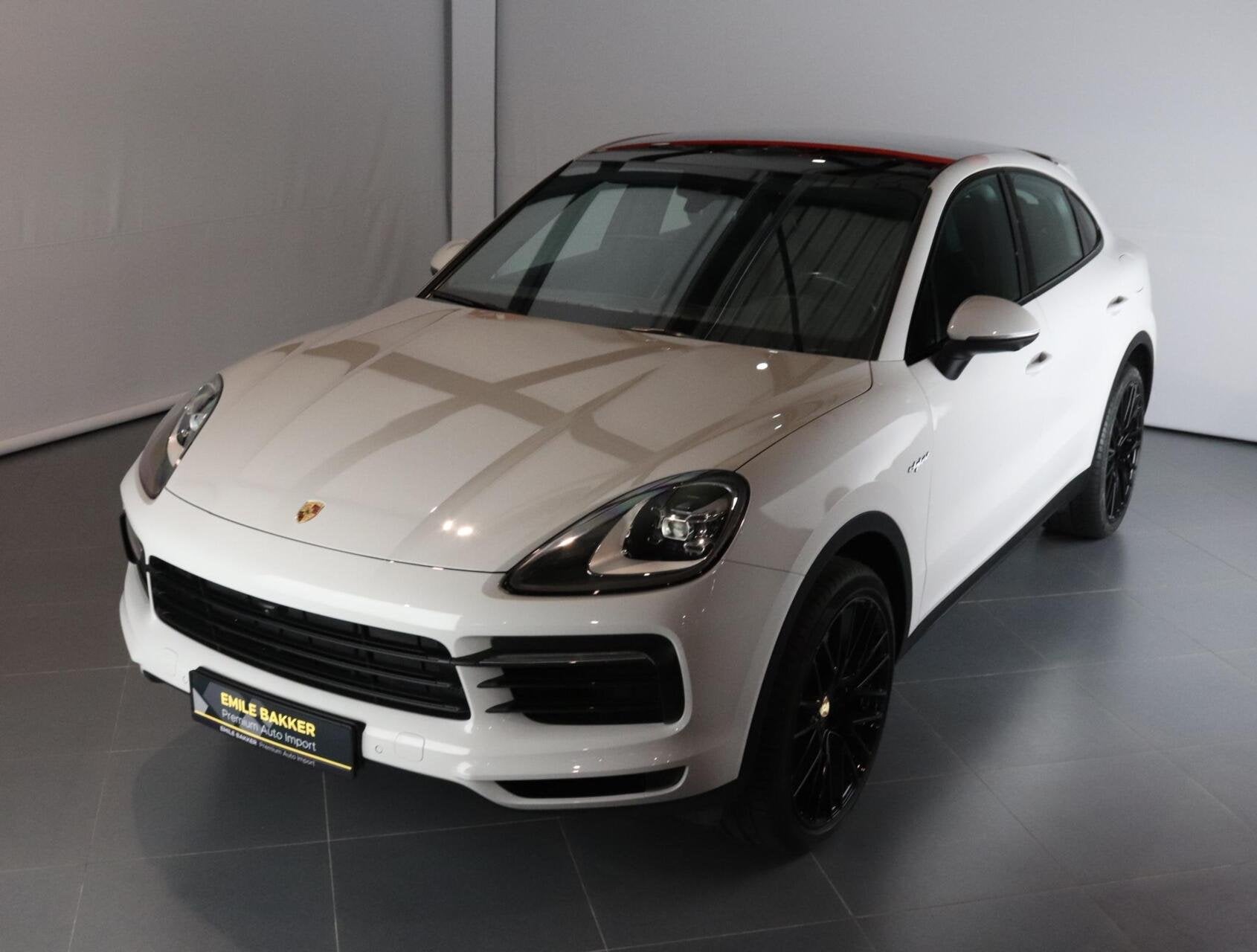 Porsche Cayenne Coupé 3.0 E-Hybrid Pano/Krijtgrijs/Approved, Auto's, Automaat, Gebruikt, Zwart, 2995 cc