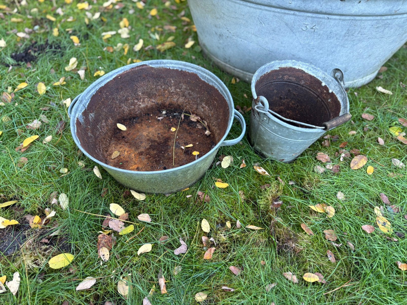 Zinken bak plus emmertje, Ophalen, Gebruikt, Minder dan 30 cm, Rond