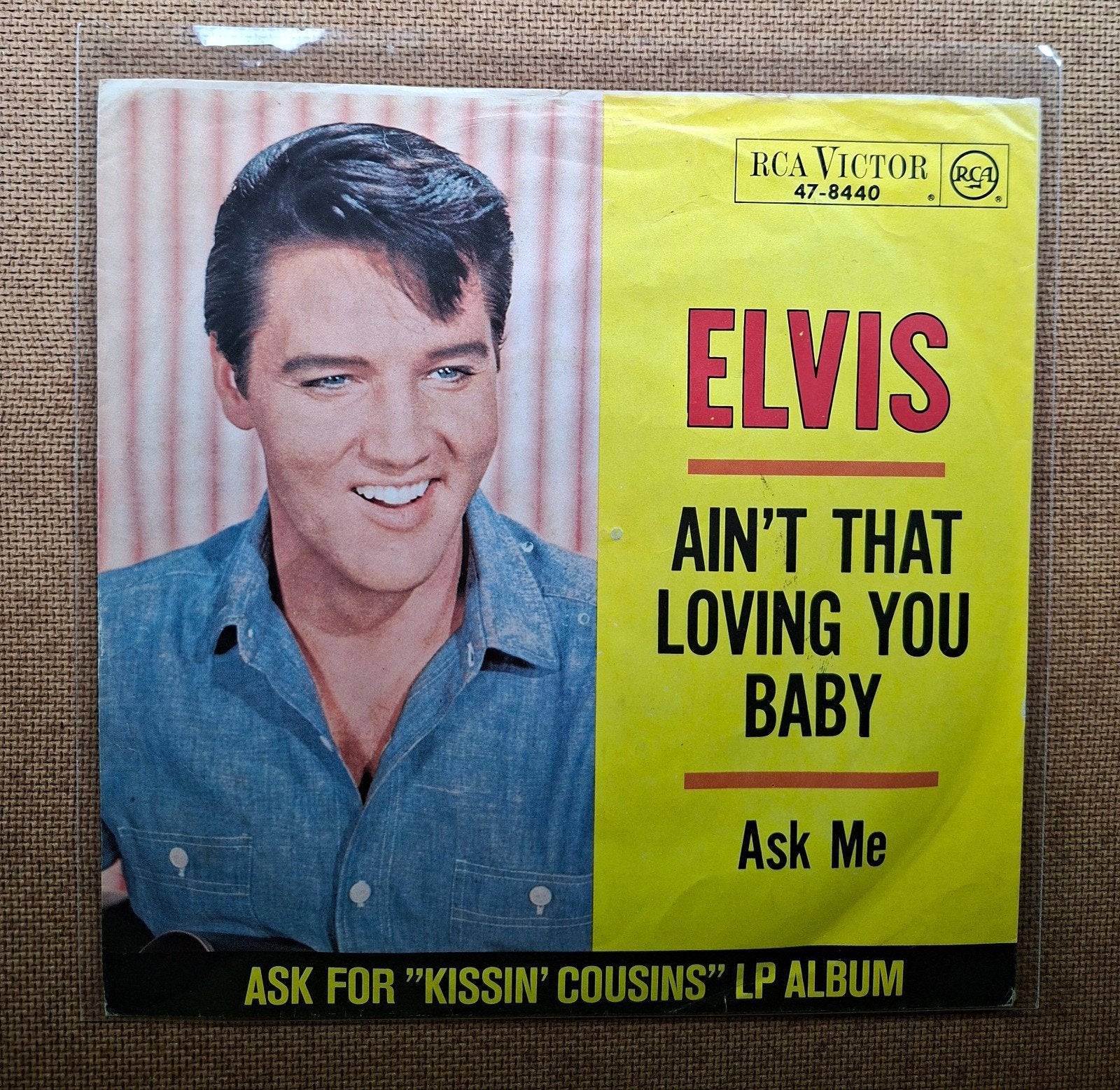 Presley, Elvis  - Ain't that lovin you baby - Single is TOP, Cd's en Dvd's, Vinyl Singles, Ophalen of Verzenden, Gebruikt, Pop