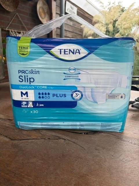 tena proskin slip, Ophalen, Nieuw