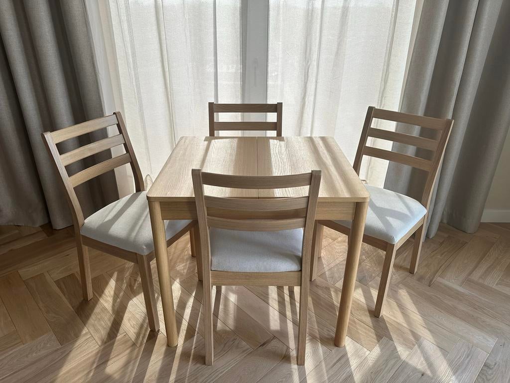 IKEA TONSTAD 2025 Eikenhout fineer eettafel met 4 stoelen, Huis en Inrichting, Tafels | Eettafels, Ophalen, Eikenhout, 100 tot 150 cm