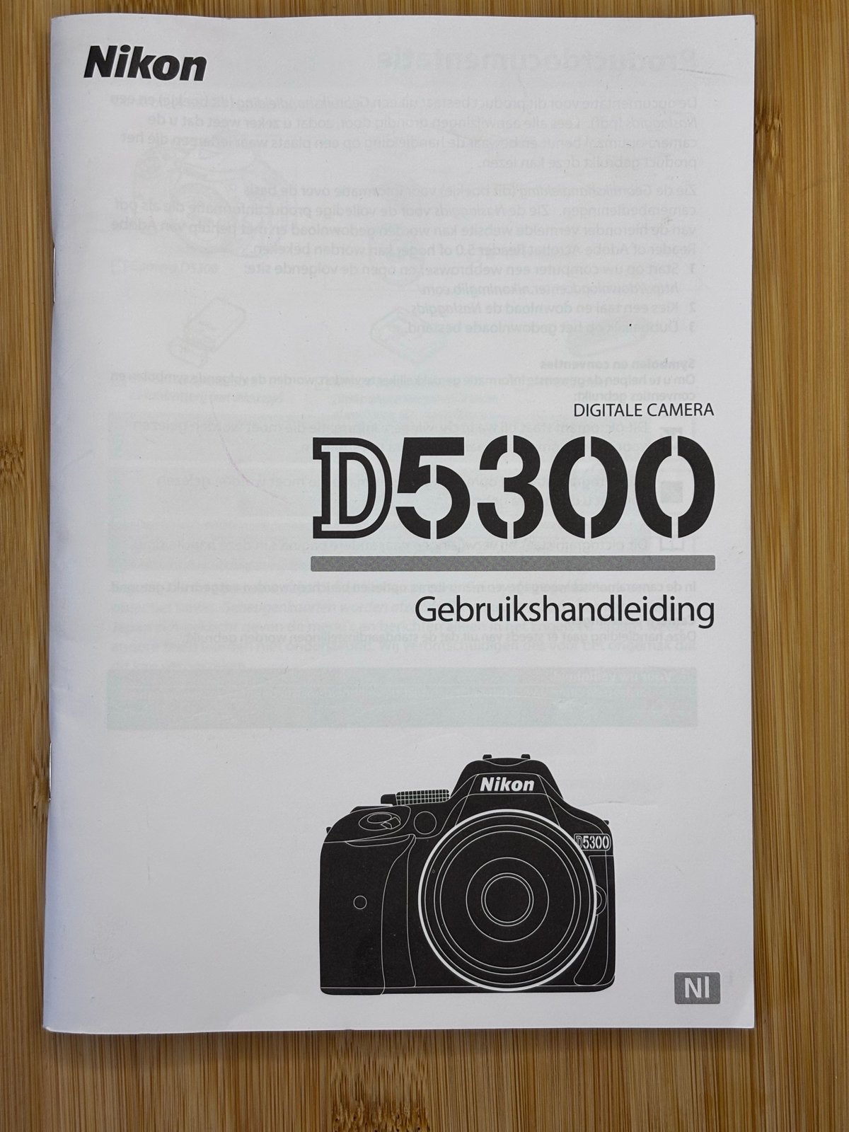 Nikon D5300 Gebruikershandleiding - nederlandstalig, Ophalen of Verzenden, Zo goed als nieuw, Nikon, Geen optische zoom
