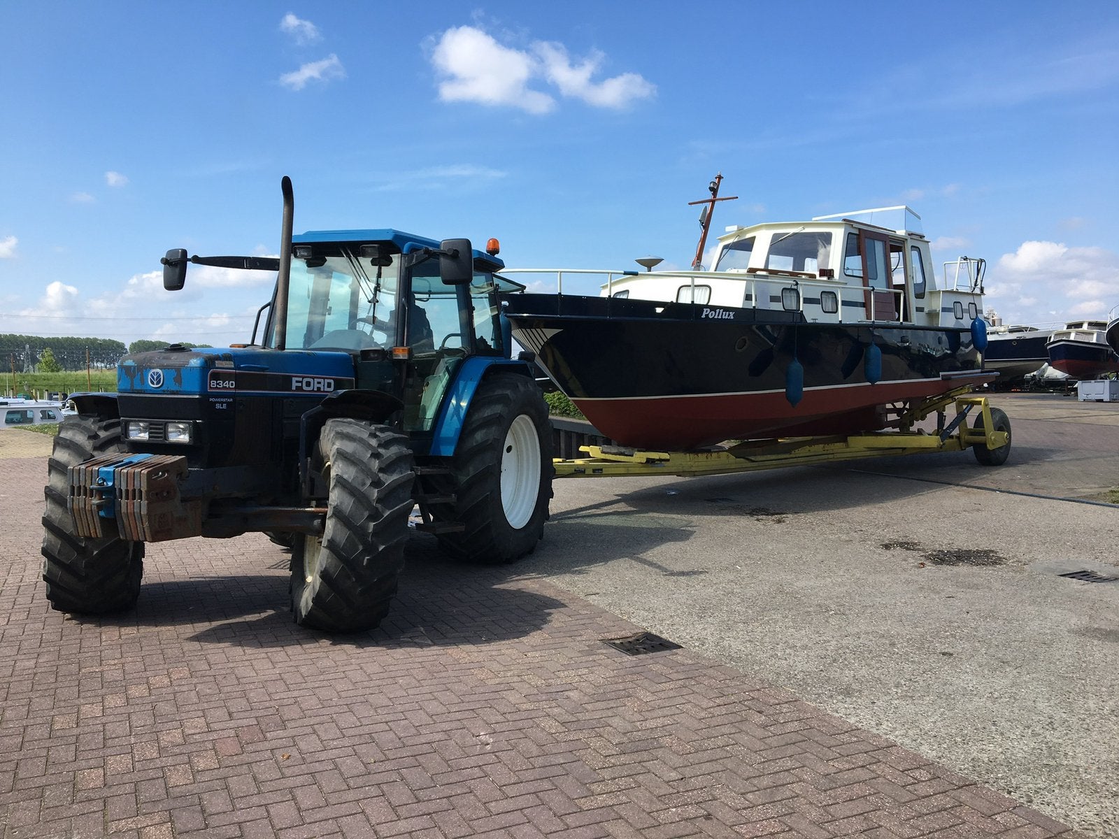 Vechtkruiser, Watersport en Boten, Motorboten en Motorjachten, Gebruikt, Staal, Diesel, Binnenboordmotor, Hydraulische besturing