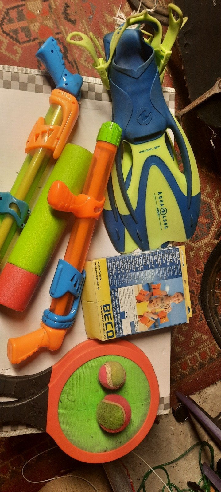 Zwemvliezen, waterpistolen en strandtennis set, Sport en Fitness, Ophalen of Verzenden, Gebruikt