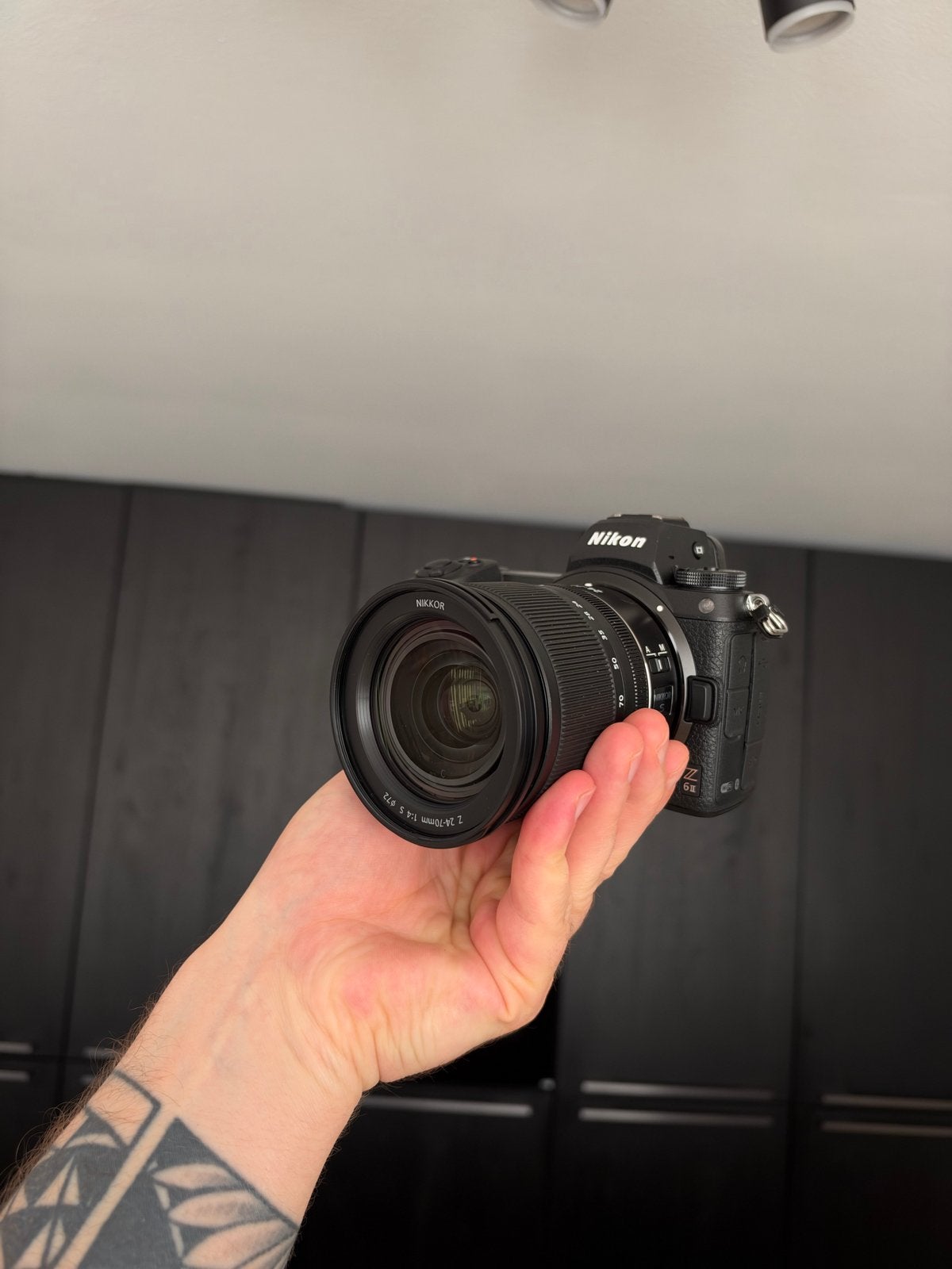 NIEUW - Nikon Z6II met NIKKOR Z 24-70mm f/4 S lens, Beeldstabilisatie, Ophalen of Verzenden, Zo goed als nieuw, Accu