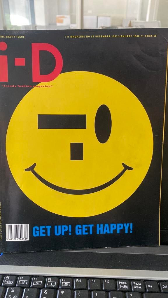 i-D;THE HAPPY ISSUE, Ophalen of Verzenden, Gelezen, Muziek, Film of Tv