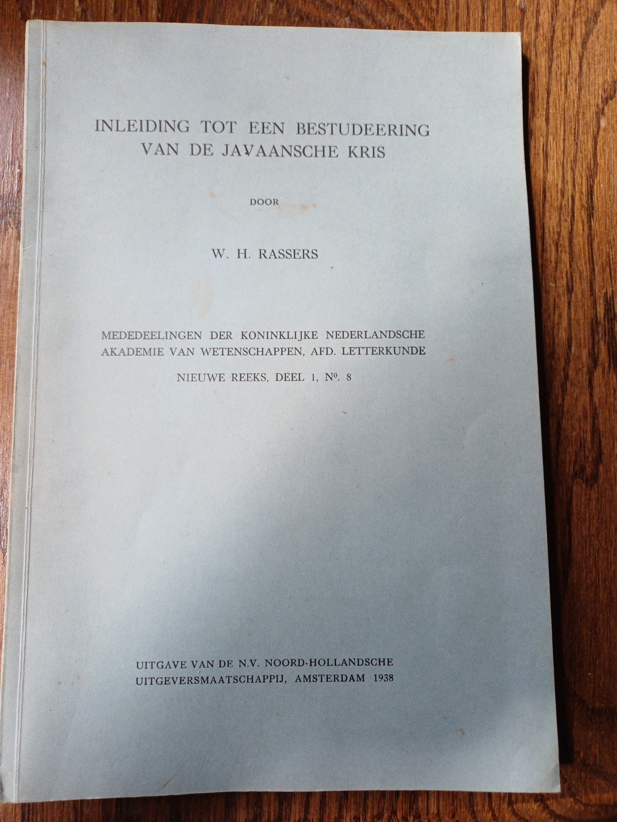 L17 Inleiding tot een Bestudeering van de Javaansche Kris, Ophalen of Verzenden, Gelezen, W. H. Rassers, Nederland