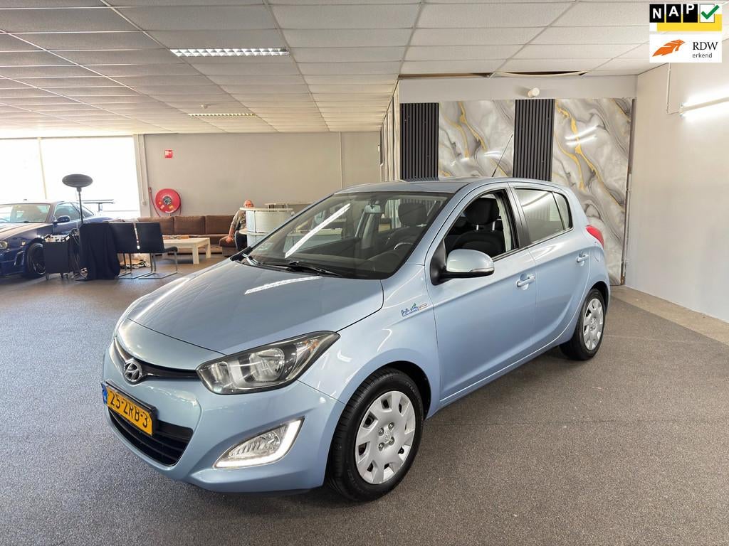 Hyundai I20 1.2i i-Motion Facelift,Apk Nieuw,Airco,Bluetooth, Euro 5, Gebruikt, 4 cilinders, Blauw