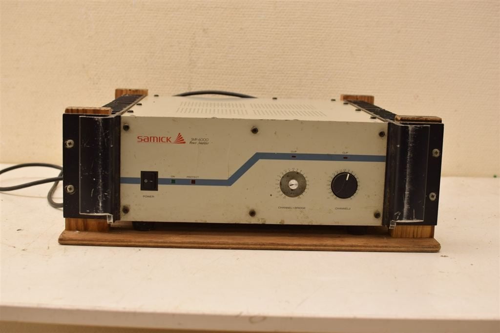Samick Power amplifier 46549