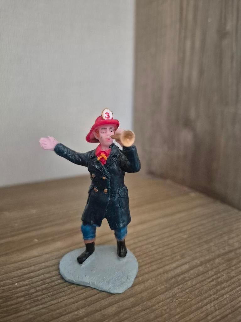Lemax figuur 13 kerstdorp kersthuisjes, Diversen, Kerst, Ophalen of Verzenden, Zo goed als nieuw