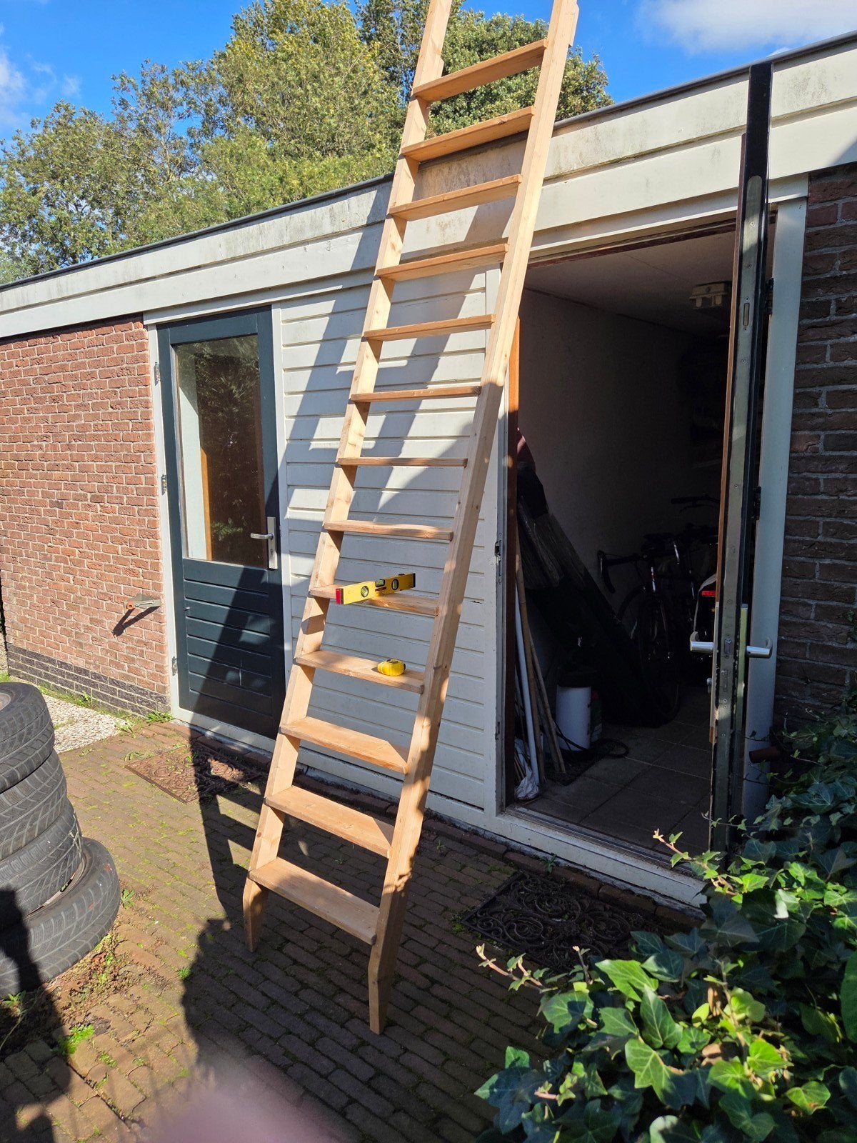 houten trap 60 breed 13 treden 22 cm aantrede 12 cm optrede, Doe-het-zelf en Verbouw, Ophalen, Gebruikt, Trap, 2 tot 4 meter