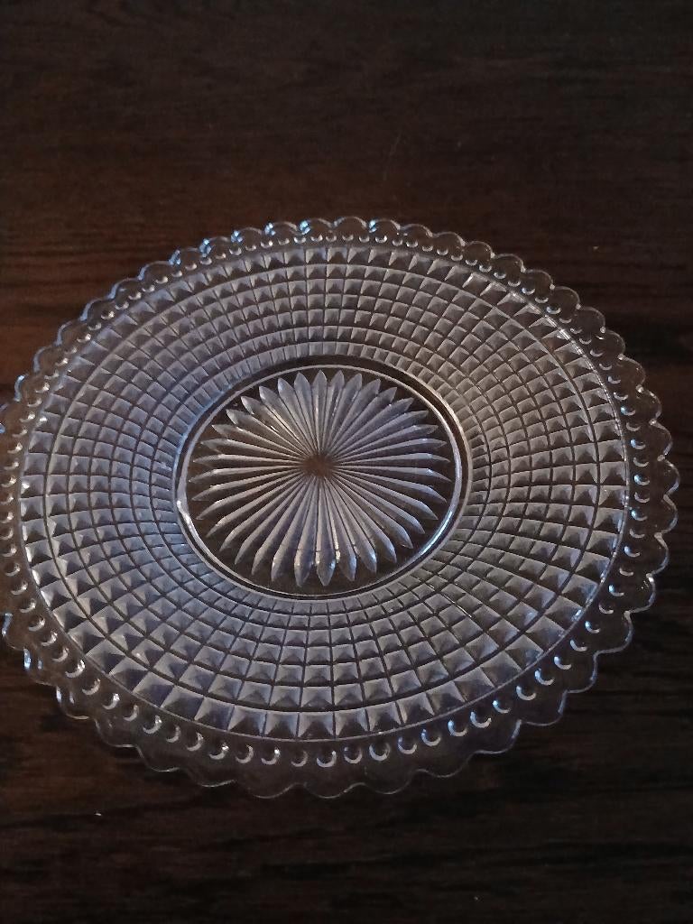 Gebaksbordjes, Huis en Inrichting, Keuken | Servies, Ophalen of Verzenden, Bord(en), Overige stijlen, Glas