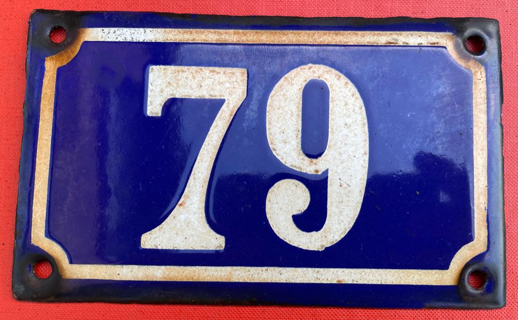 heel oud blauw-wit huisnummer 79., Antiek en Kunst, Antiek | Emaille, Ophalen of Verzenden