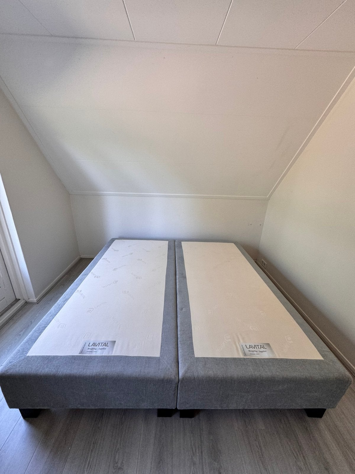 Lavital Boxspring Sapphire 100x210cm, Huis en Inrichting, Slaapkamer | Boxsprings, Ophalen, Zo goed als nieuw, Eenpersoons, 210 cm