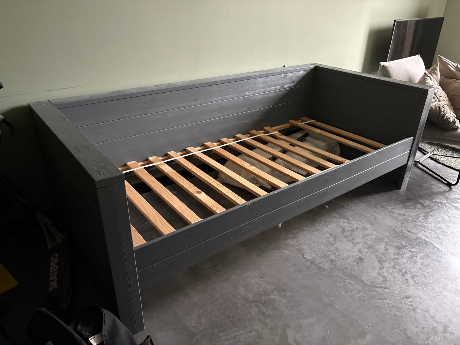 Woood Dennis Bedbank Excl Lade Grenen Staal Grijs 219x73x101, Ophalen, Gebruikt, 90 cm, Eenpersoons