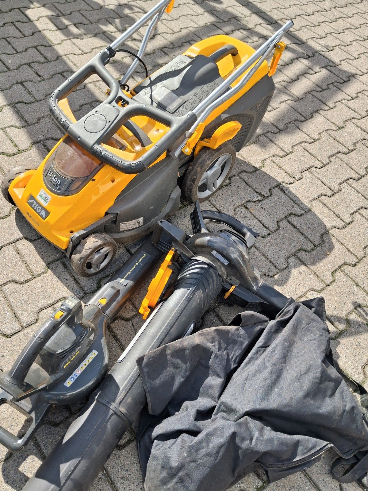 stiga accu  maaier  bladblazer  ouder type 48v, Ophalen