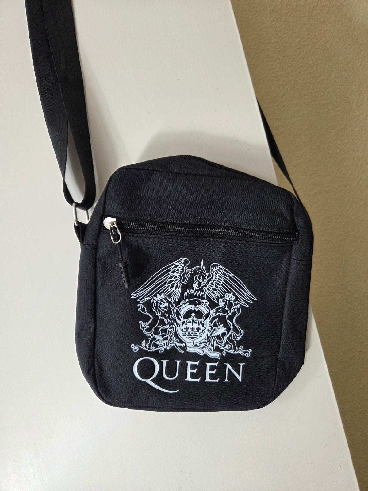 Te koop Queen tasje, Ophalen, Zo goed als nieuw, Zwart, Overige merken