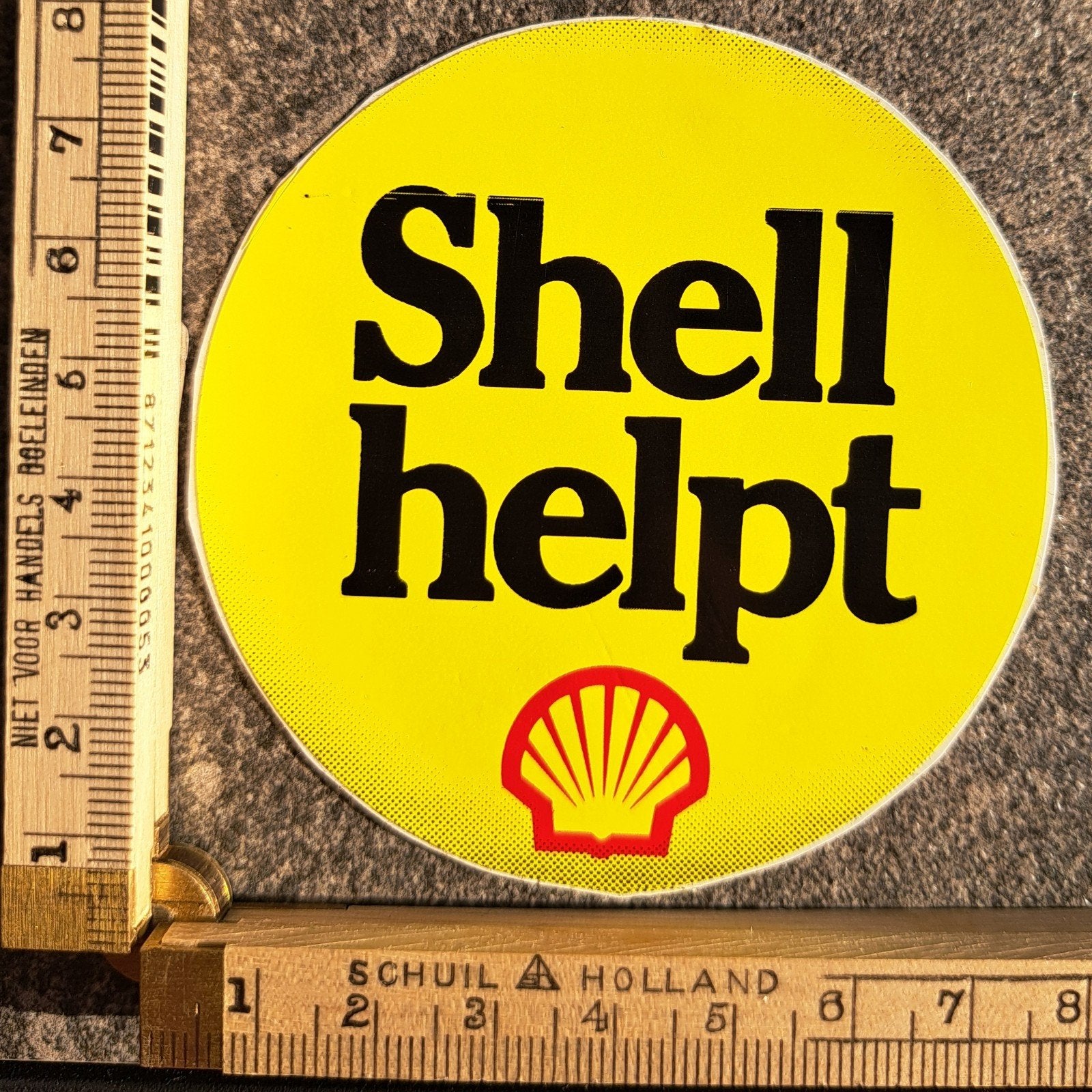 Vintage sticker Shell helpt logo merk benzinestation benzine, Verzamelen, Ophalen of Verzenden, Zo goed als nieuw