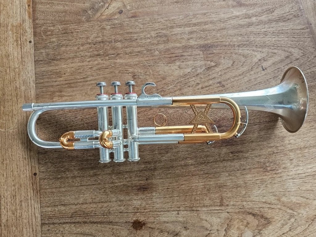 Sinfonia Markneukirchen GDR Octagonal Bb Trompet, Muziek en Instrumenten, Blaasinstrumenten | Trompetten, Ophalen, Gebruikt, Bes-trompet