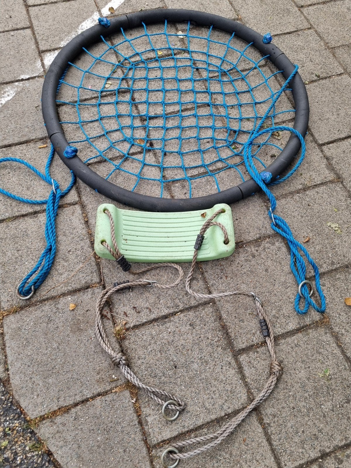 speel toestel met palen, Ophalen, Schommel