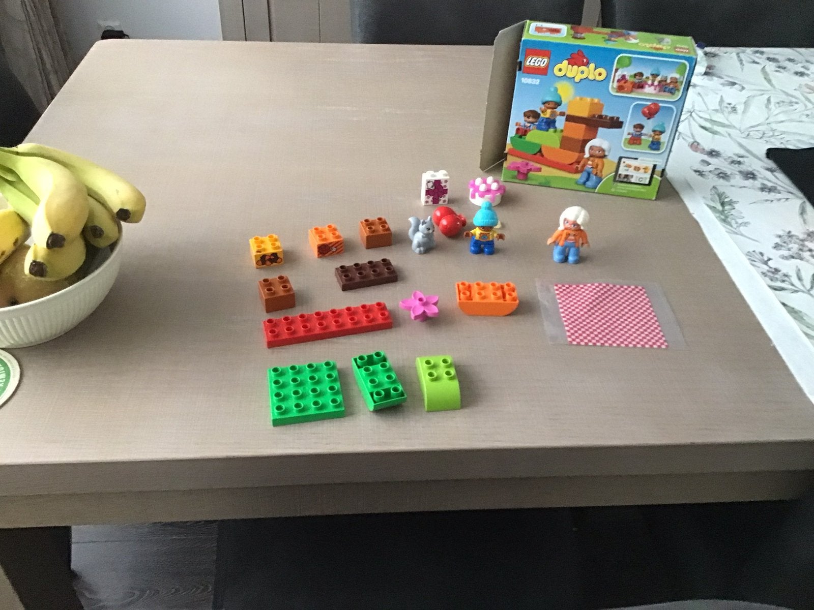 Duplo verjaardags partijtje, Compleet, Overige thema's, Ophalen of Verzenden, Zo goed als nieuw