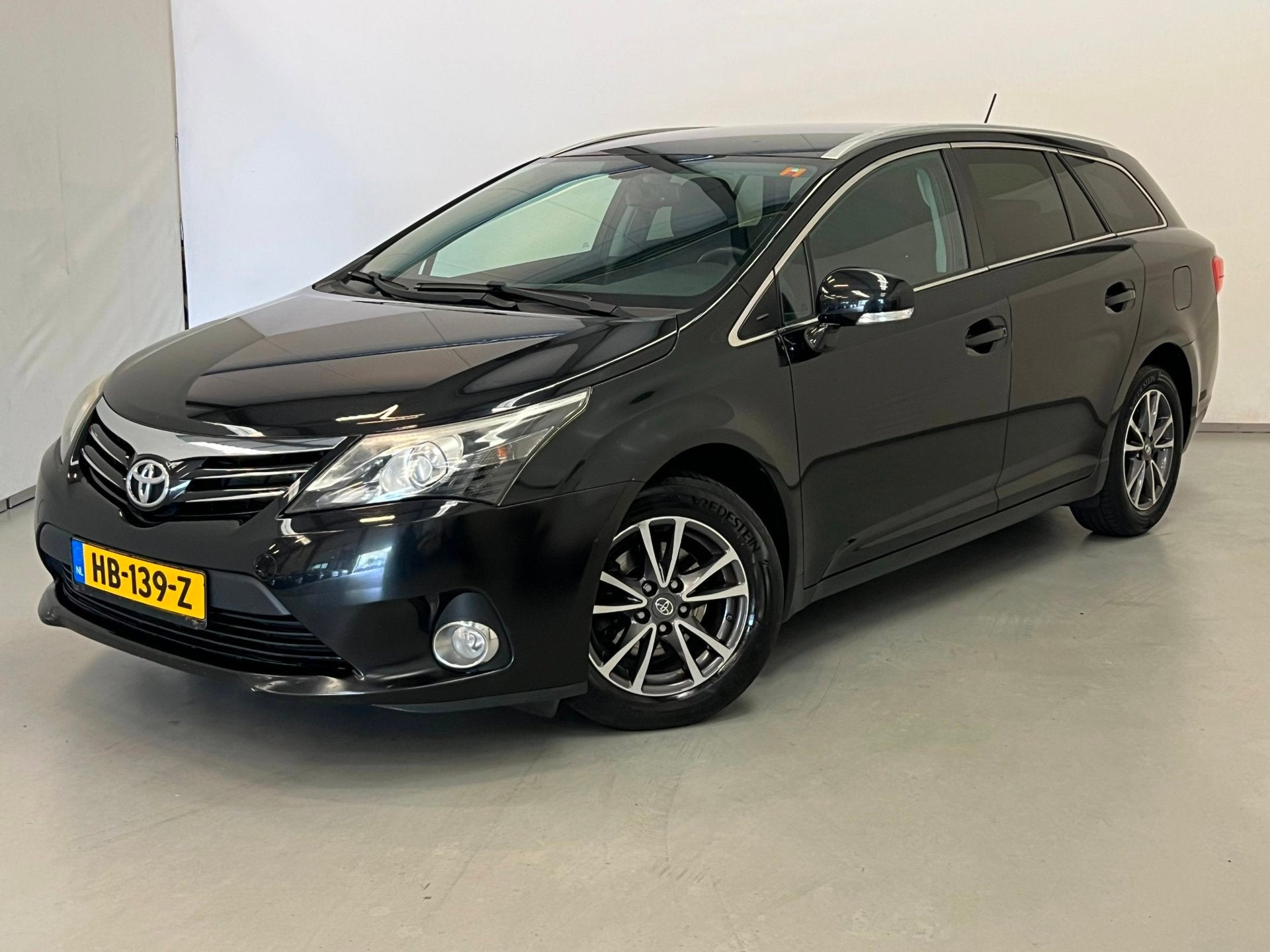 Toyota Avensis Wagon 2.0 D-4D / Clima / Camera / Stoelverwar, Auto's, Voorwielaandrijving, Stof, Zwart, 4 cilinders