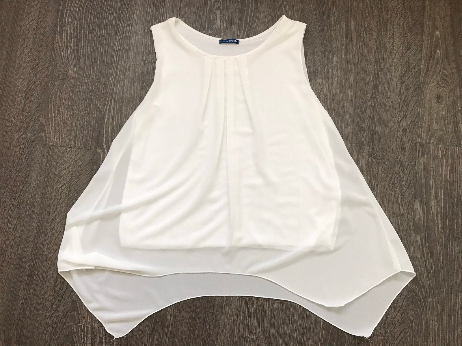 Dames topje / top off white grote maat Charles Vogele mt 46, Wit, Maat 46/48 (XL) of groter, Ophalen of Verzenden, Zonder mouw