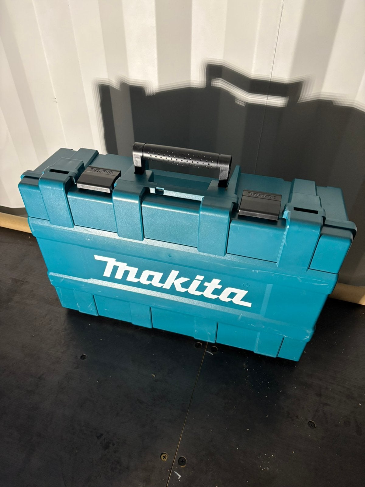 Grote makita koffer, Doe-het-zelf en Verbouw, Ophalen, Nieuw