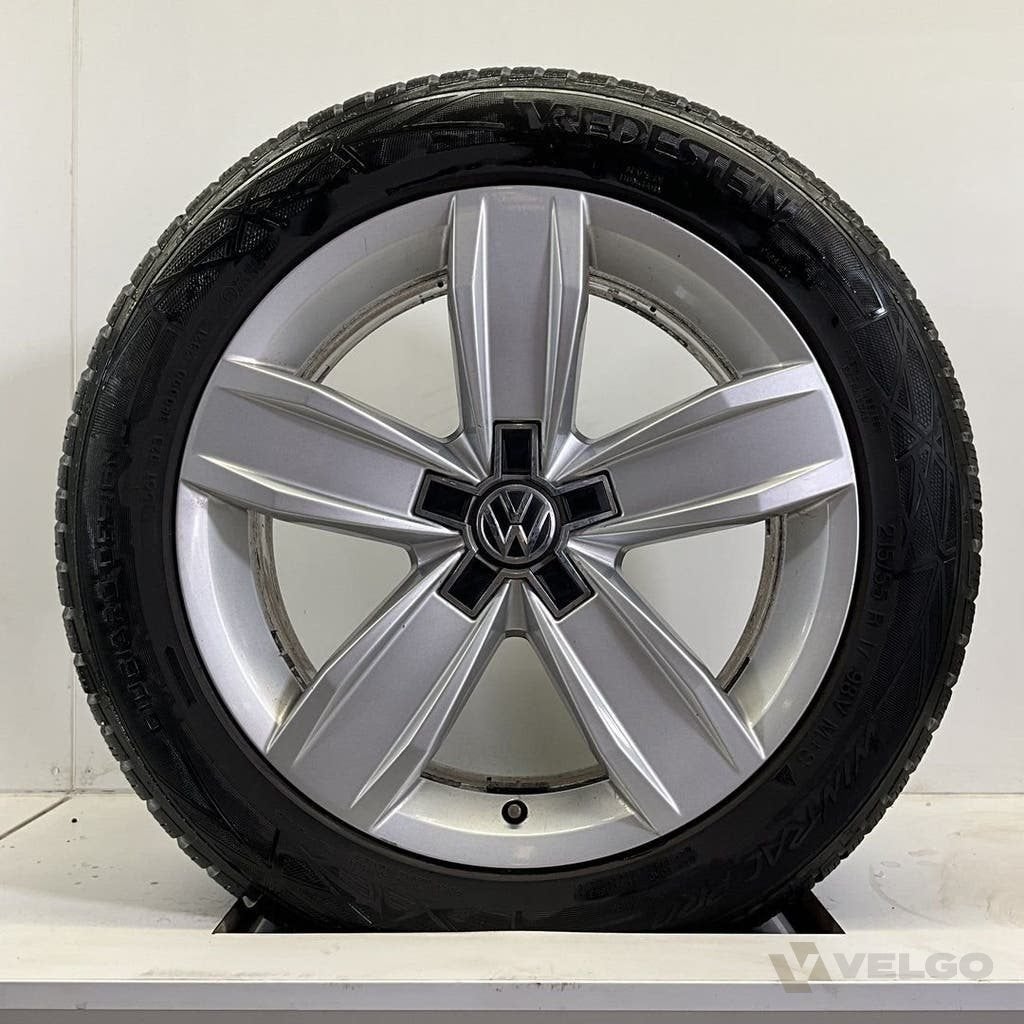 VOLKSWAGEN PASSAT B8 SET WINTERBANDEN 17 INCH, Auto-onderdelen, Gebruikt, Banden en Velgen, Info@velgo.nl, Velgo