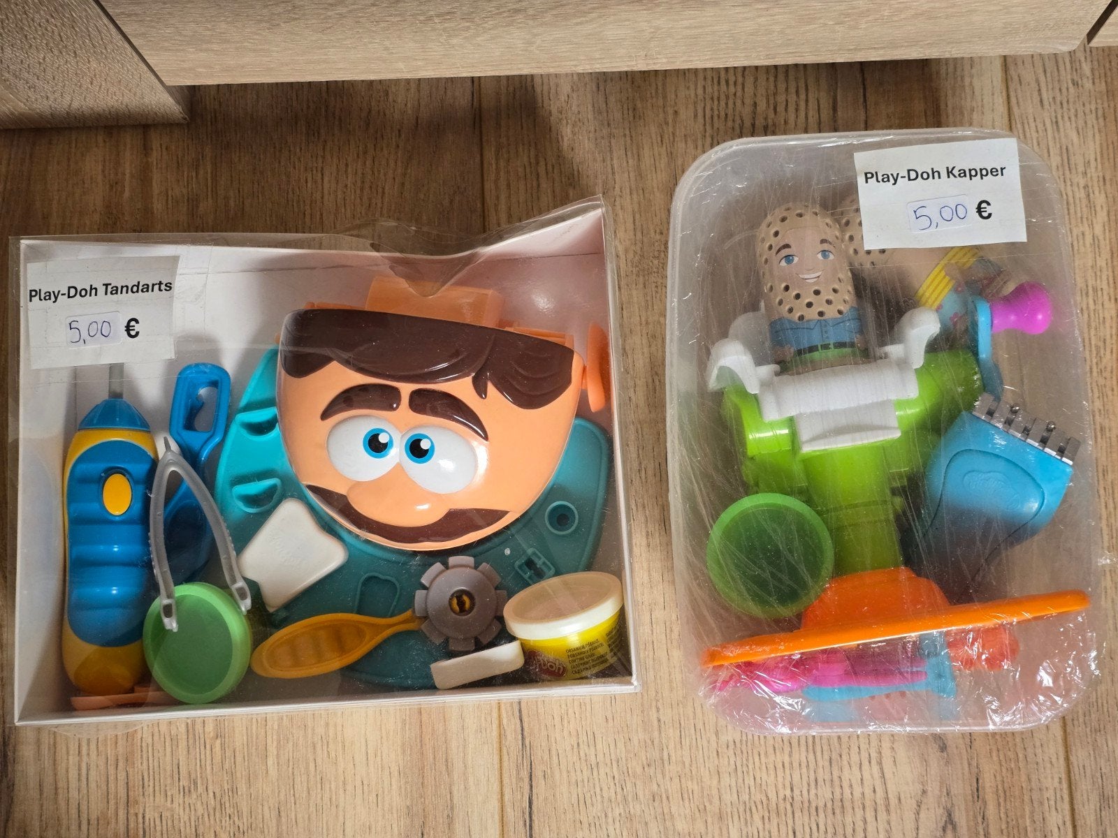 Play-Doh sets: Tandarts, Kapper, Noodle, Vormpjes Mix, Ophalen, Zo goed als nieuw, Knutselen
