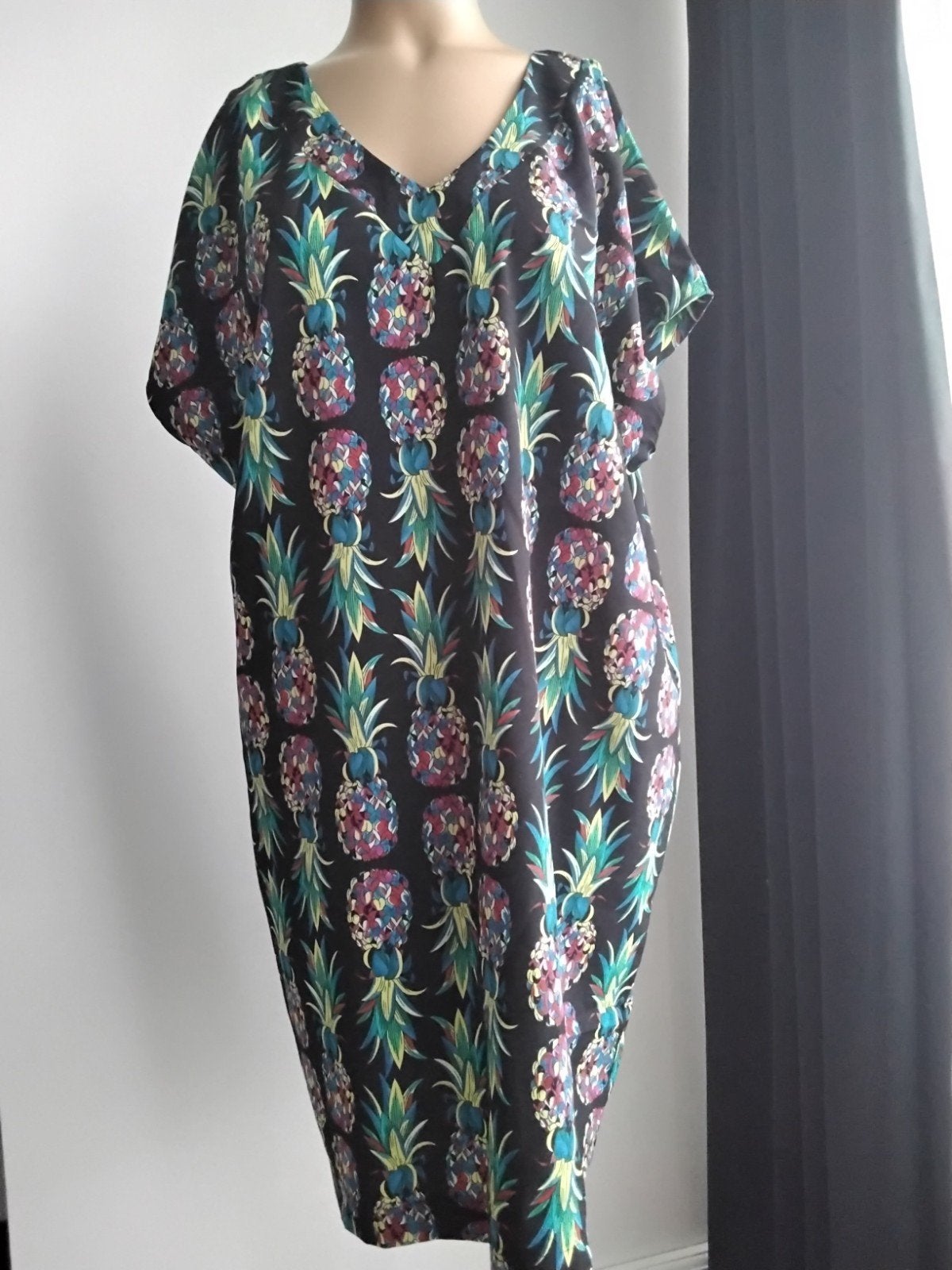 Norah jurk maat 42 met ananasprint, Kleding | Dames, Jurken, Meerkleurig, Maat 42/44 (L), Nieuw, Ophalen of Verzenden