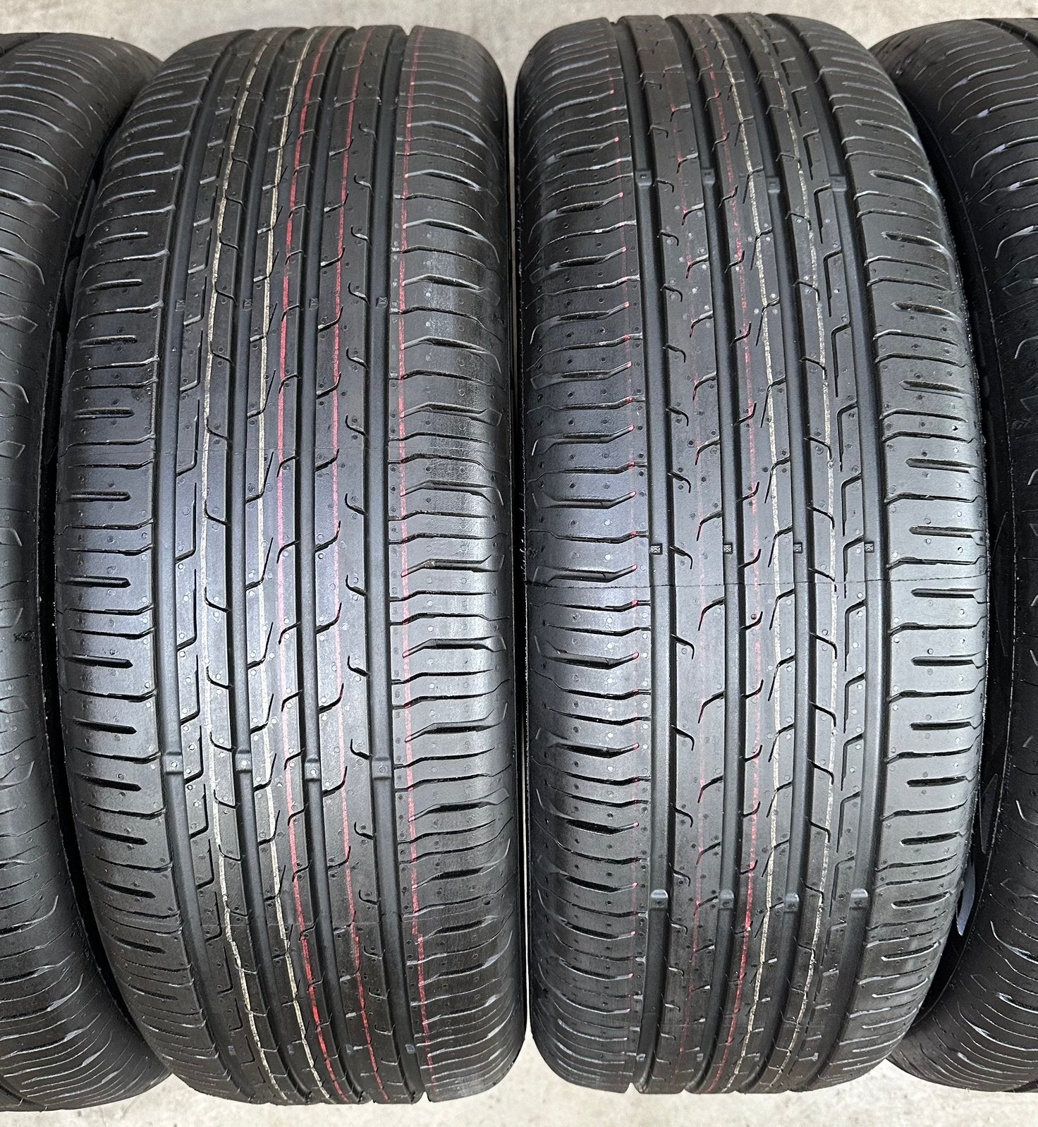 4 Stuks Continental 215 60 17 Zomerbanden Inclusief Montage, 215 mm, Banden en Velgen, 17 inch, Ophalen of Verzenden