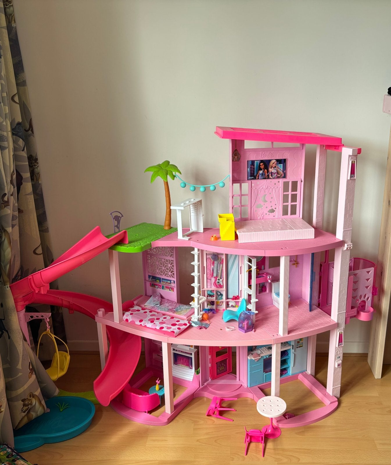 Barbie dream house, Ophalen, Zo goed als nieuw, Toebehoren