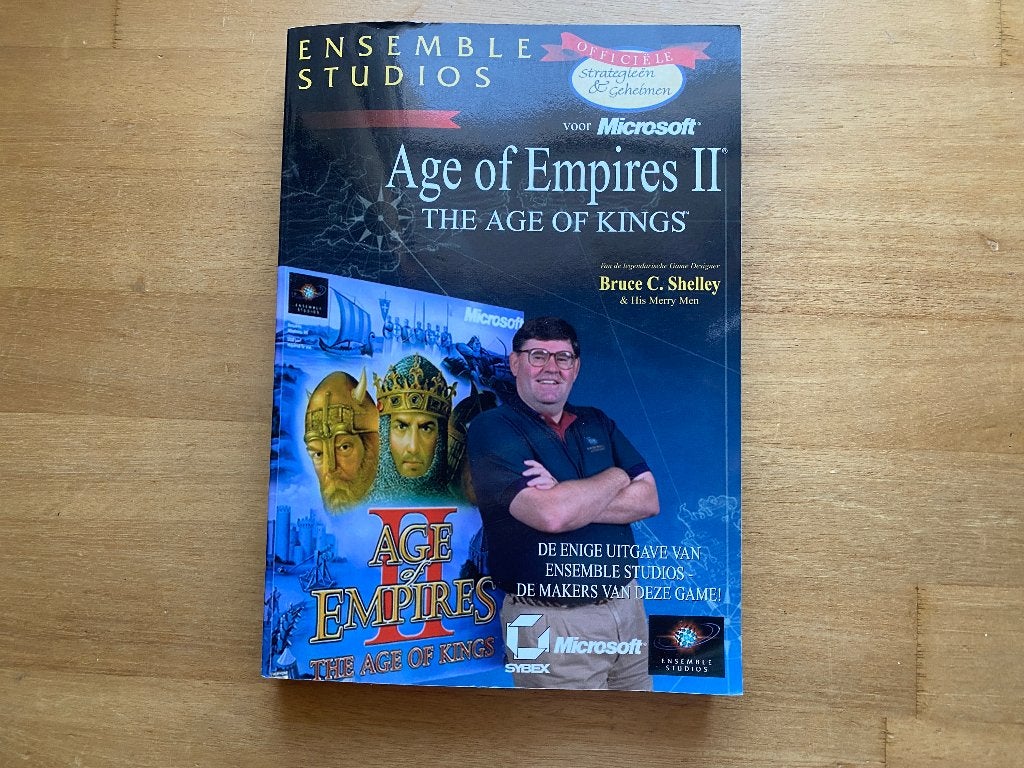 ages of empire II the age of kings pc strategy guide, Spelcomputers en Games, Games | Pc, Vanaf 18 jaar, 1 speler, Racen en Vliegen
