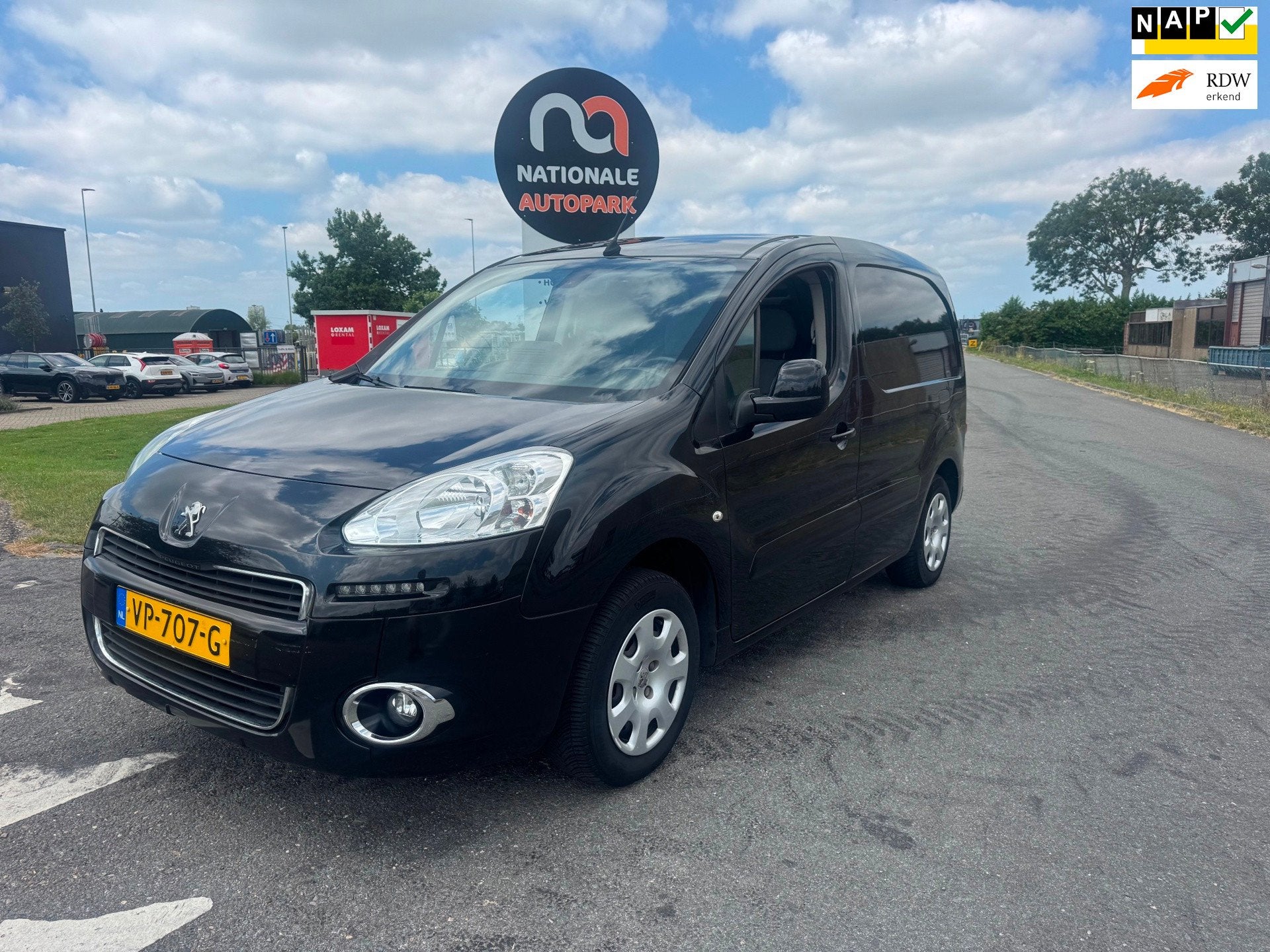 Peugeot Partner | 2015 | 120 1.6 e-HDI L1 Navteq | APK 3-202, Auto's, Voorwielaandrijving, Euro 5, Gebruikt, 1295 kg