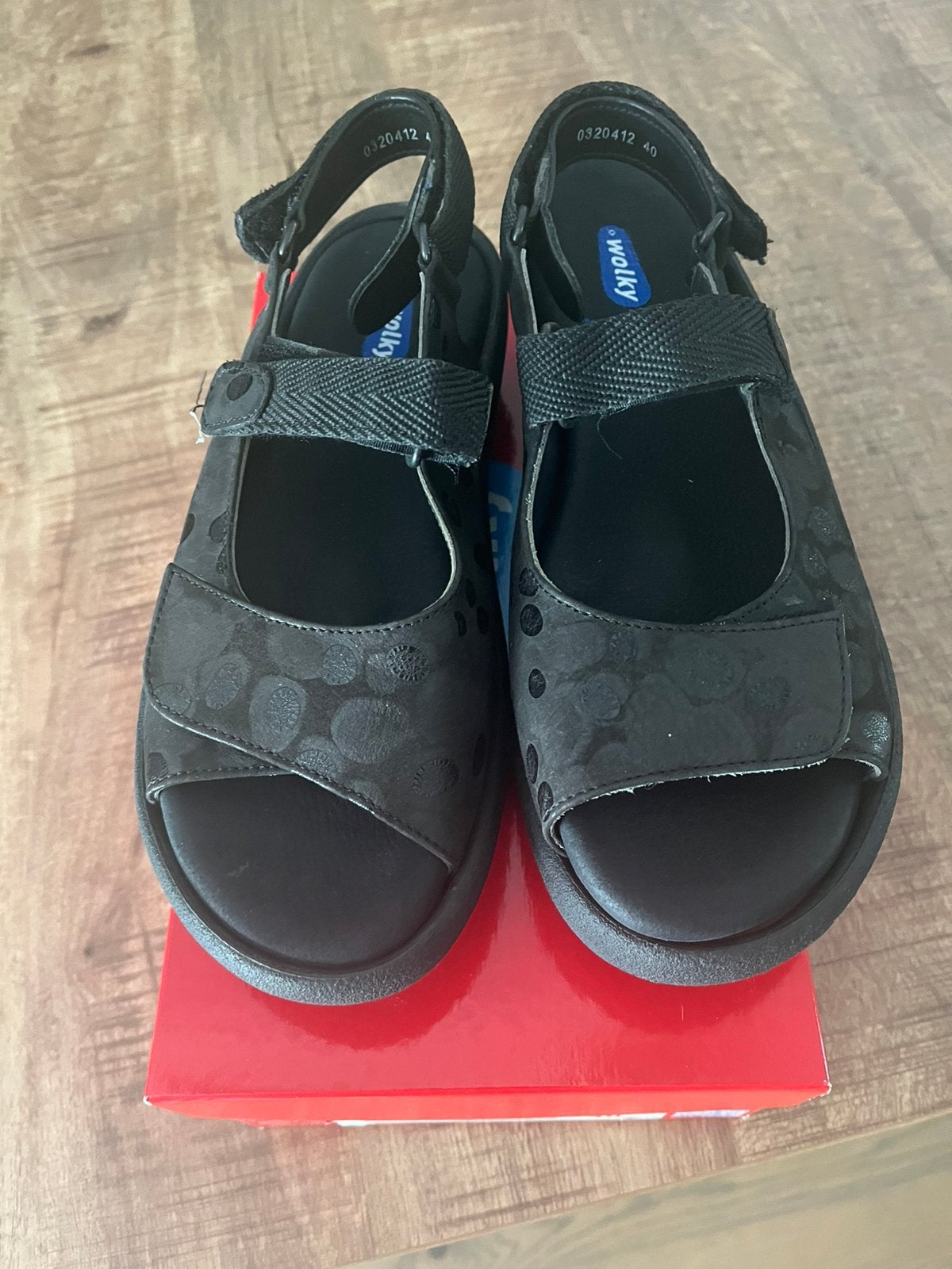 Mooie wolky sandalen, Ophalen, Zwart, Sandalen of Muiltjes, Zo goed als nieuw