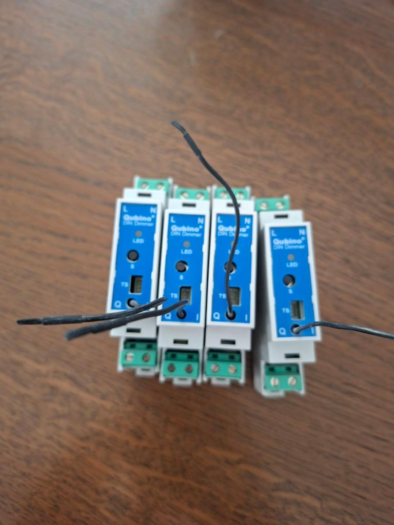 4x Qubino DIN Dimmer Z-Wave+ ZMNHSD1 H1S3P3, Ophalen of Verzenden, Gebruikt, Overige typen