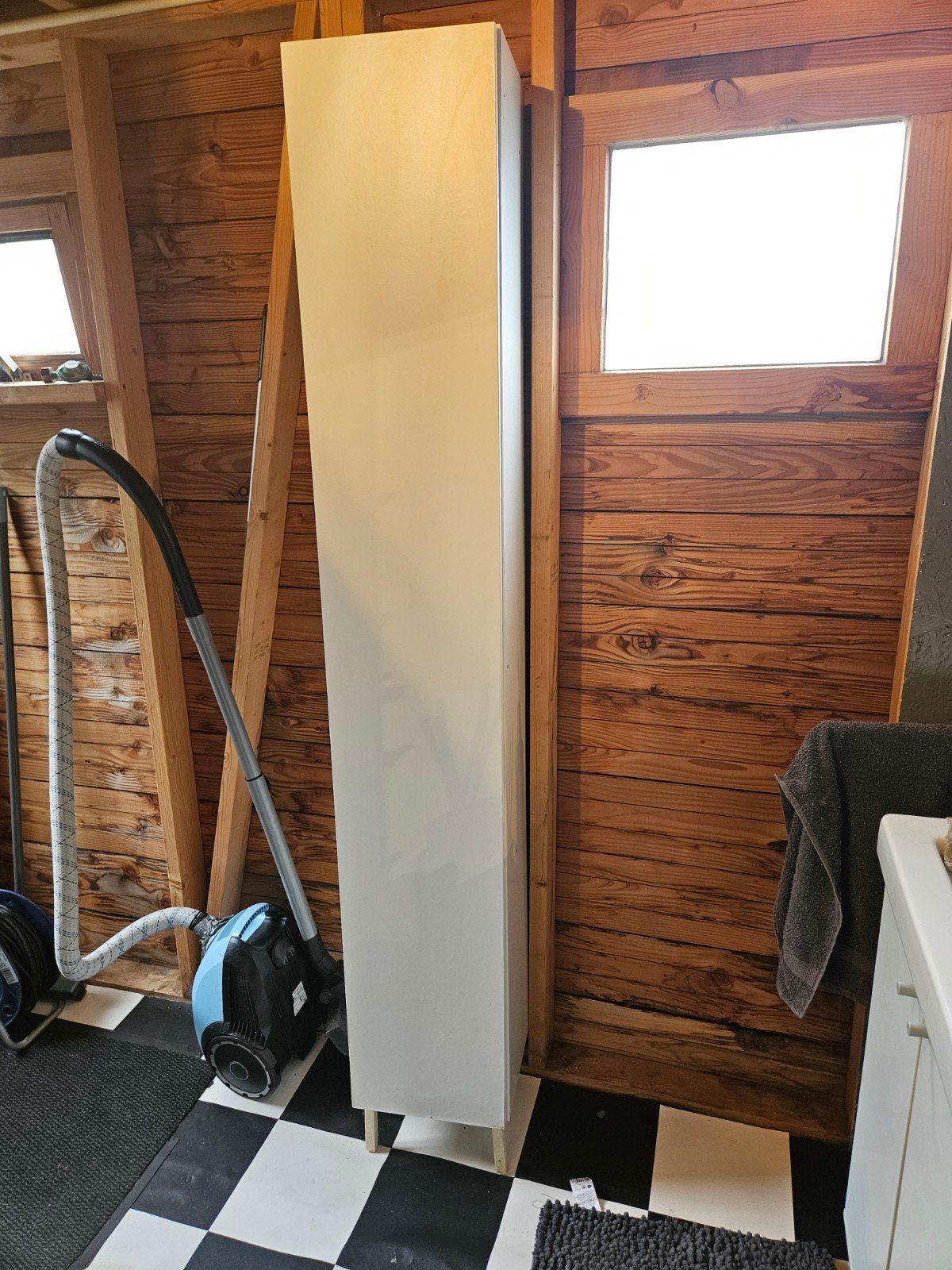 Smalle hoge badkamerkast, Ophalen, (Half)hoge kast, Minder dan 50 cm, 150 tot 200 cm