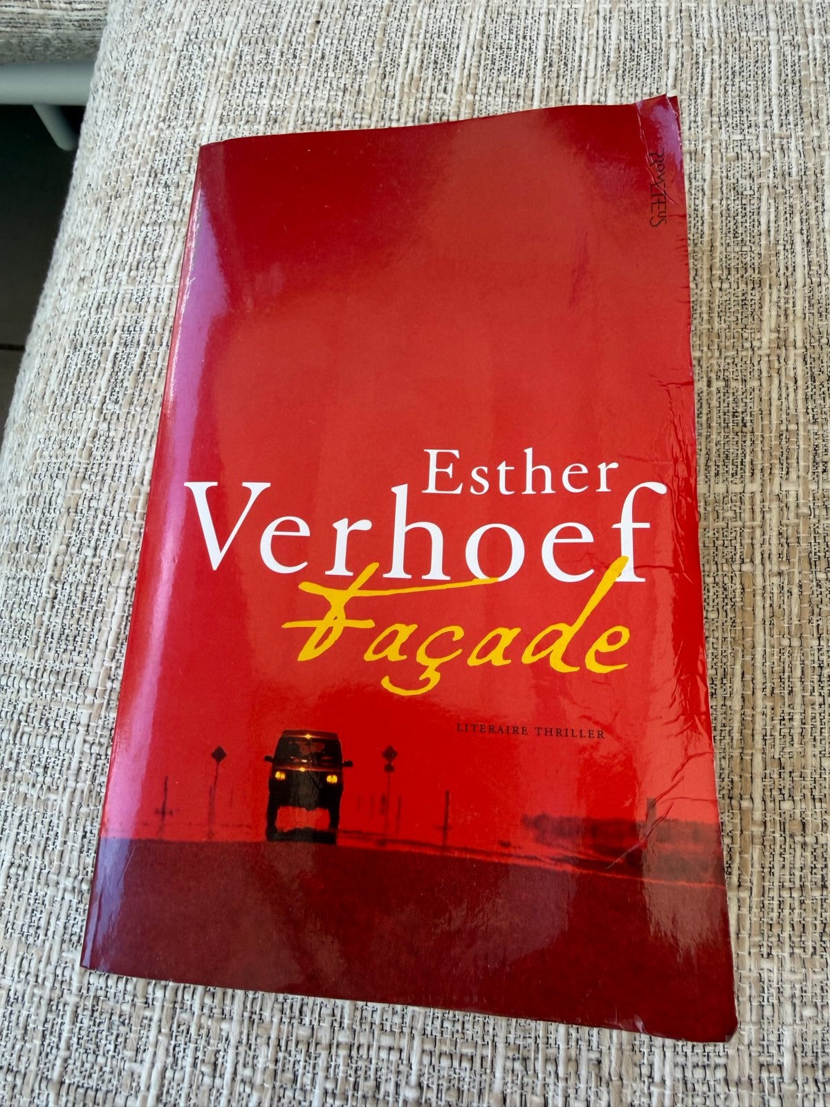 Esther Verhoef - Façade GRATIS, Boeken, Ophalen of Verzenden, Gelezen, Nederland