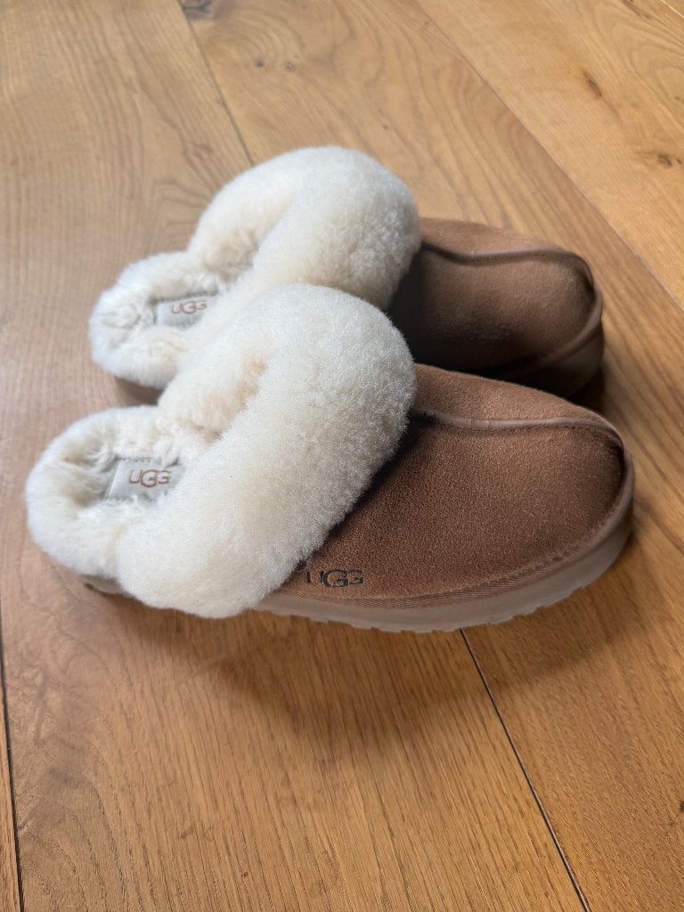 UGG disquette pantoffels maat 41, nieuw, Kleding | Dames, UGG, Beige, Nieuw, Ophalen of Verzenden