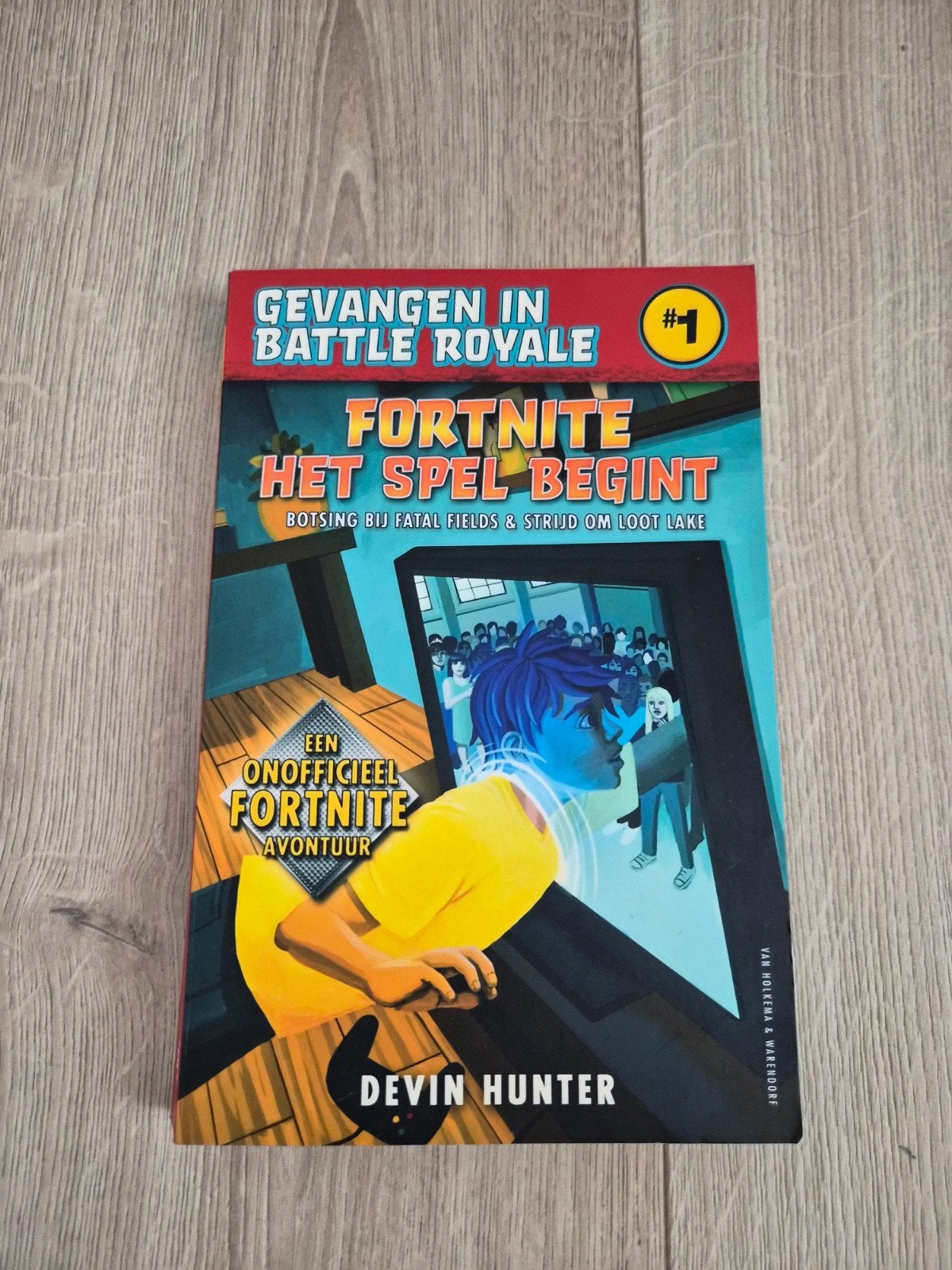 Fortnite boek deel 1, Ophalen of Verzenden, Zo goed als nieuw