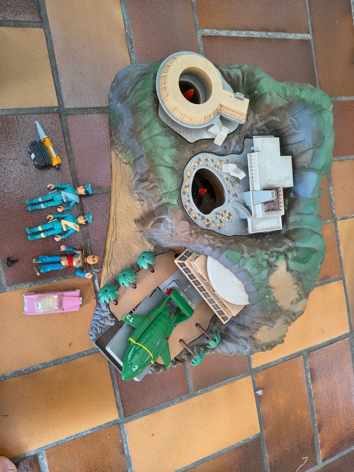 Thunderbirds Eiland Speelset met Voertuigen en Figuren, Ophalen of Verzenden, Gebruikt
