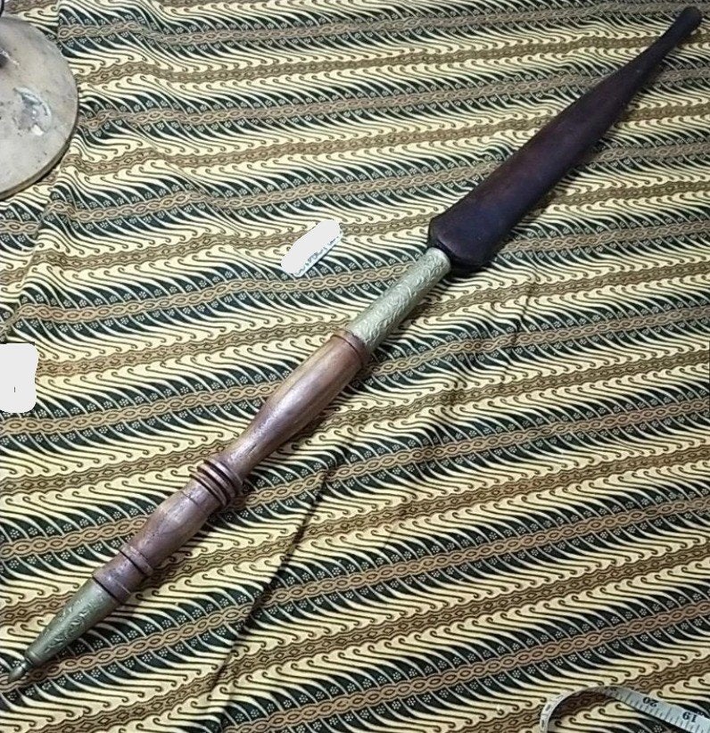 Exclusieve Antieke Tombak: Panggang Lele (Luk 5) TAC46, Antiek en Kunst, Verzenden, 50 cm, Overige materialen, Indonesië