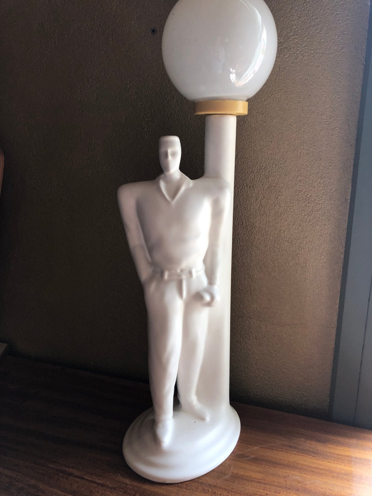 Unieke Art- Deco lamp , man bij lantaarnpaal, Ophalen of Verzenden, Zo goed als nieuw