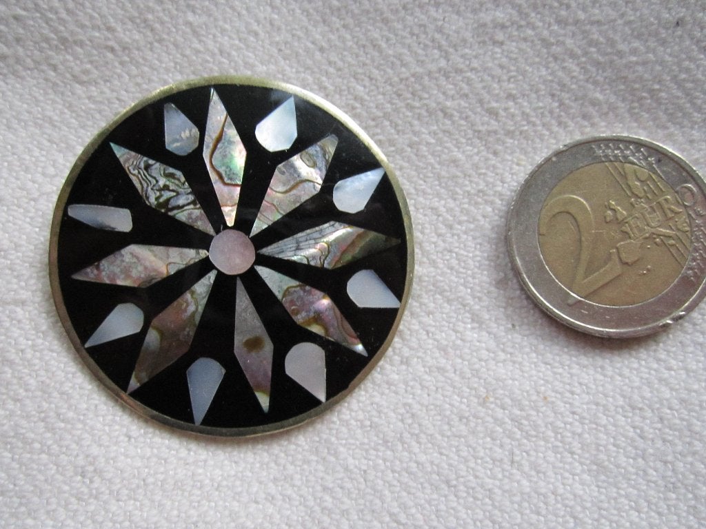 21.  Aparte oude broche/hanger, Ophalen, Overige materialen, Broche